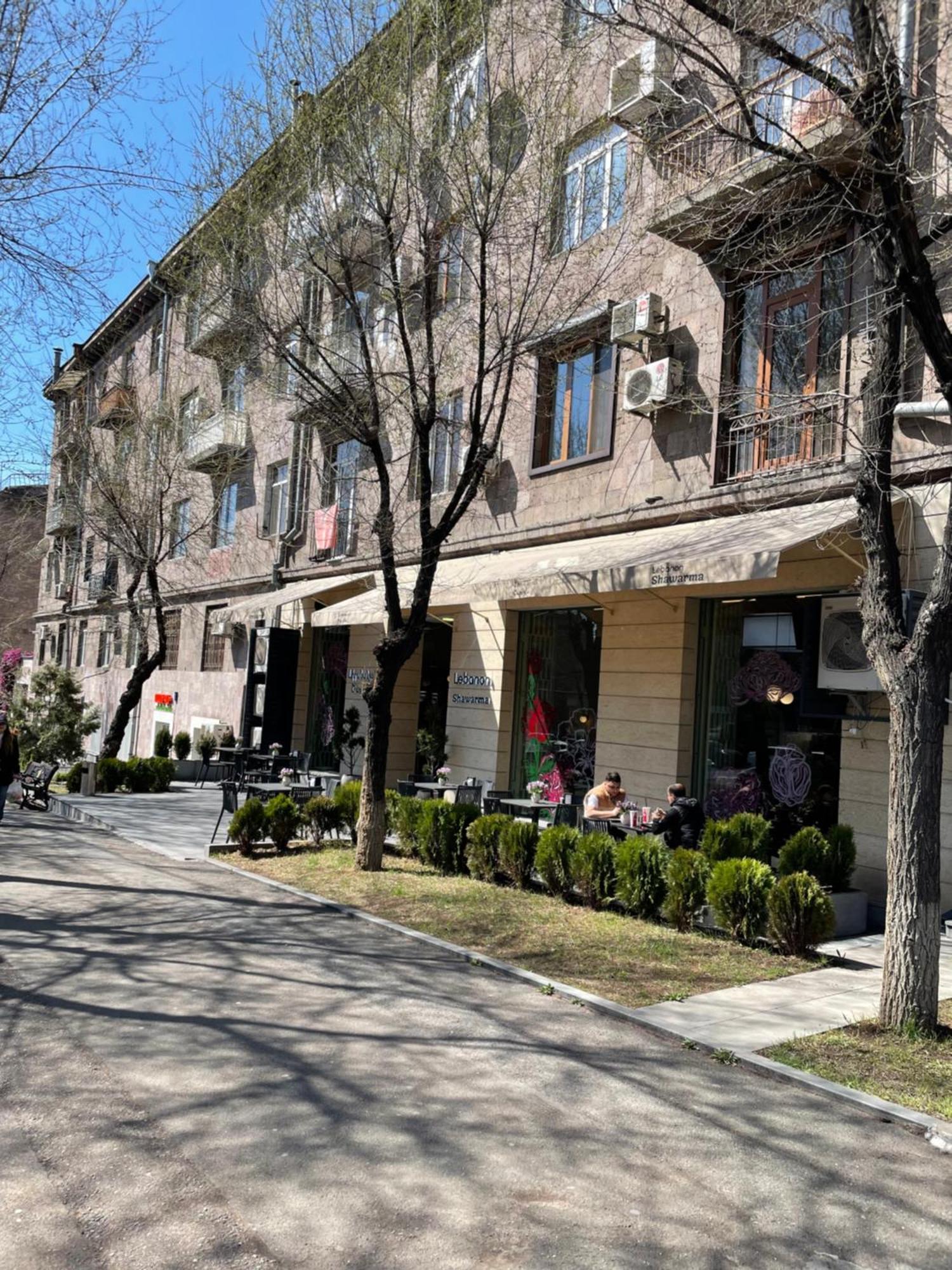 Komitas Apartement Ereván Exterior foto